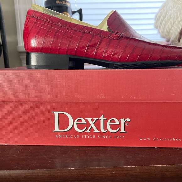 Dexter Shoes - Red faux crocodile loafers by Dexter size 6 1/2 M